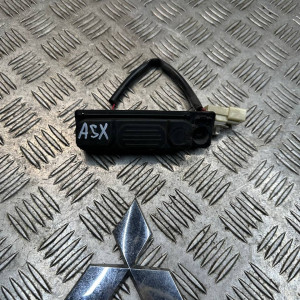 Кнопка открывания багажника Mitsubishi ASX (2010-2017) 5810A089