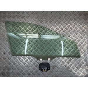 Стекло двери переднее правое Honda Accord CL (2003-2008) 73300SEAE10