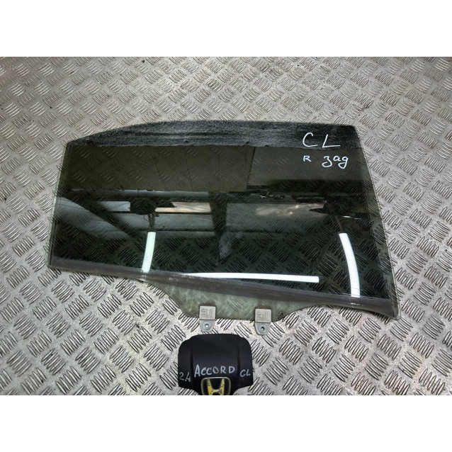 Стекло двери заднее правое Honda Accord CL (2003-2008) 73400SEA000