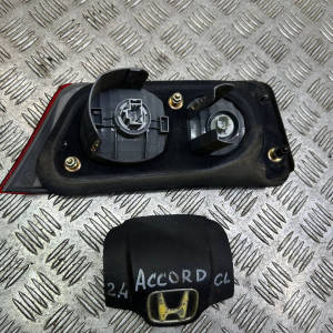 Фонарь правий внутренний Honda Accord CL (03-08) 34151SEA003