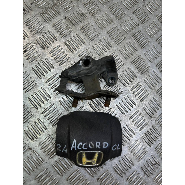 Подушка опора двигателя левая задняя Honda Accord CL (2003-2008) 50860SDAA02