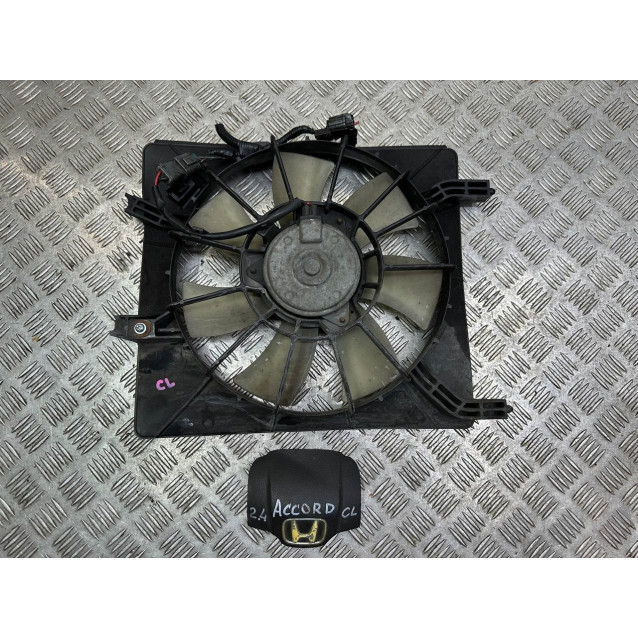 Диффузор с вентилятором радиатора правый Honda Accord CL (2003-2008) 38615RBB003 38615RBA004