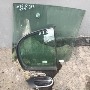 Стекло двери заднее правое Nissan Almera N16 (2000-2006) 82300BM701