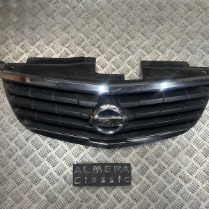 Рещітка радіатора Nissan Almera Classic B10 (2006-2012) 6230095F0A *дефект двух креплений