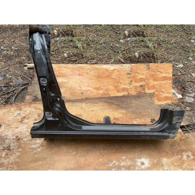 Стойка средняя с частью порога Nissan Almera Classic N17 (2006-2012)