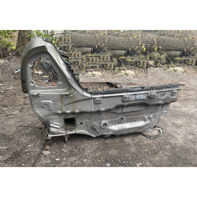 Панель задняя кузовная Nissan Almera Classic N17 (2006-2012) c левым окуляром 