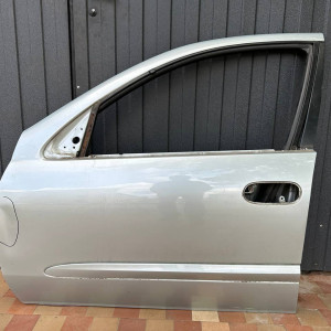 Дверь передняя левая Nissan Almera Classic (B10) N17 (2006-2012)  *дефект