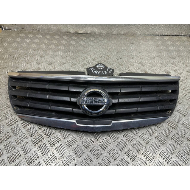 Рещітка радіатора Nissan Almera Classic B10 (2006-2012) 6225695F0A *дефект кріплення
