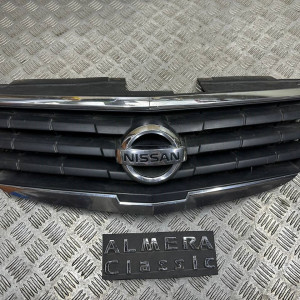 Рещітка радіатора Nissan Almera Classic B10 (2006-2012) 6230095F0A *дефект кріплення
