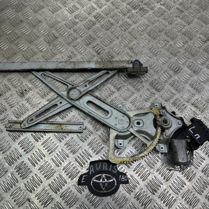 Стеклоподъемник передний левый Toyota Auris (2012-2020) 6982002490 *в сборе