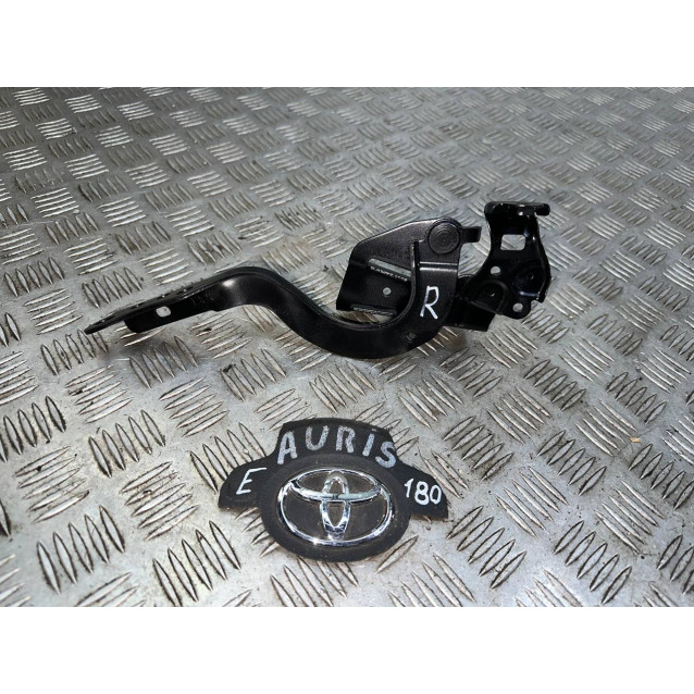 Петля капота правая Toyota Auris (2012-2020) 5341002210