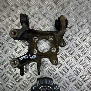 Цапфа задняя левая Toyota Auris (2012-2020) 1.6 АКПП 4230502140