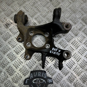Цапфа задняя правая Toyota Auris (2012-2020) 1.6 АКПП 4230402140