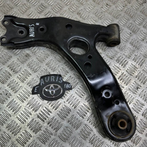 Рычаг передний правый Toyota Auris (2012-2020) 4806802130