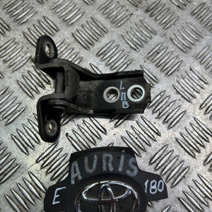 Петля двери передней левой верх Toyota Auris (2012-2020) 6872012151