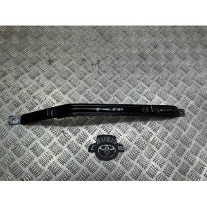 Кронштейн крепления бензобака Toyota Auris (2012-2020) 7760102150 7760202130