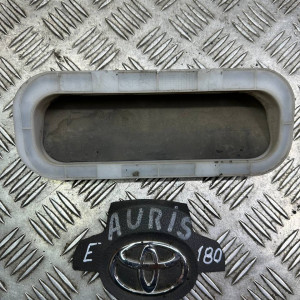 Клапан вентиляції салона Toyota Auris (12-20) 6294012160