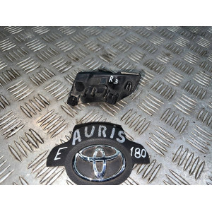 Кронштейн заднего бампера правый Toyota Auris (2012-2020) 5256202190
