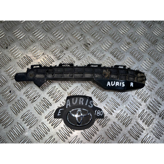 Кронштейн (направляющая) заднего бампера правый Toyota Auris (2012-2020) 5257502091