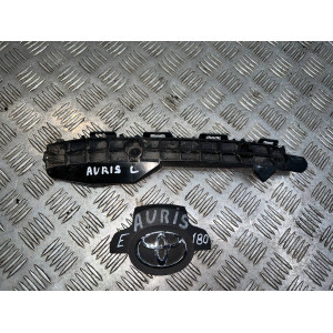 Кронштейн (направляющая) заднего бампера левый Toyota Auris (2012-2020) 5257602091