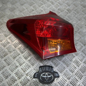 Фонарь левый хэтчбек Toyota Auris (2012-2020) 8156102740 *дефект