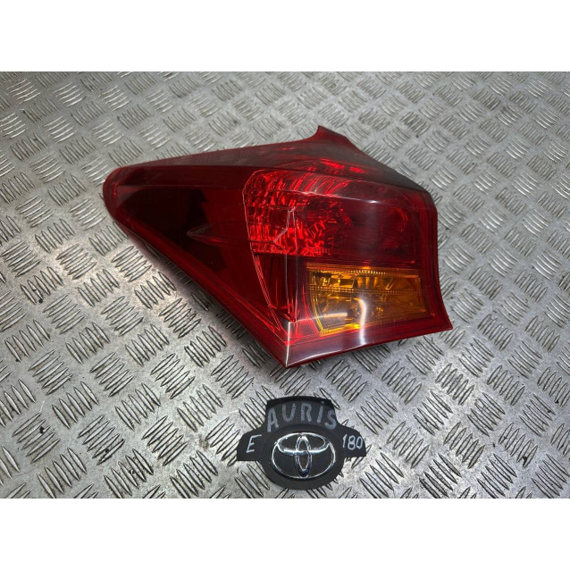 Фонарь левый хэтчбек Toyota Auris (2012-2020) 8156102740 *дефект