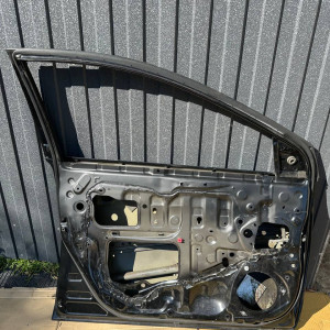 Дверь передняя левая Toyota Auris (2012-2020) 6700202530