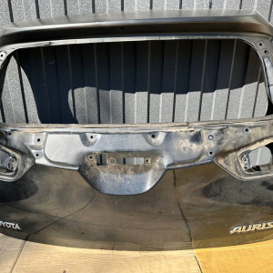 Крышка багажника Toyota Auris (12-20) 6700502240