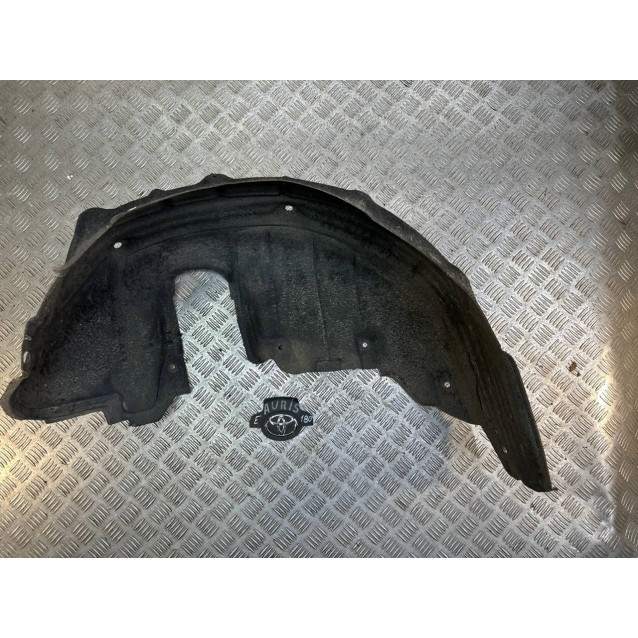 Подкрылок задний правый Toyota Auris (2012-2020) 6563702080