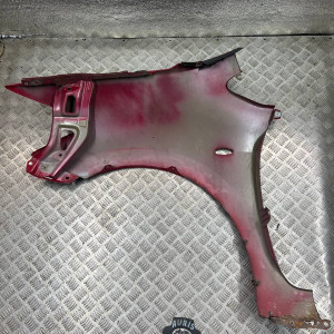 Крыло переднее правое Toyota Auris (2006-2012) 5380102100 *дефект на фото