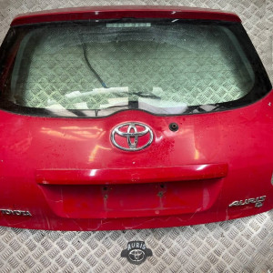 Крышка багажника Toyota Auris (06-12) 6700502110