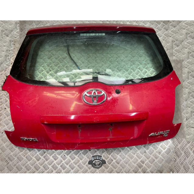 Крышка багажника Toyota Auris (06-12) 6700502110