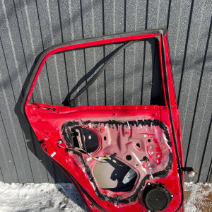 Дверь задняя левая Toyota Auris (06-12) 6700402260