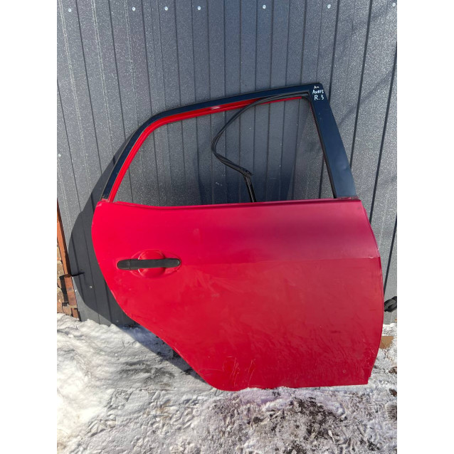 Дверь задняя правая Toyota Auris (06-12) 6700302250