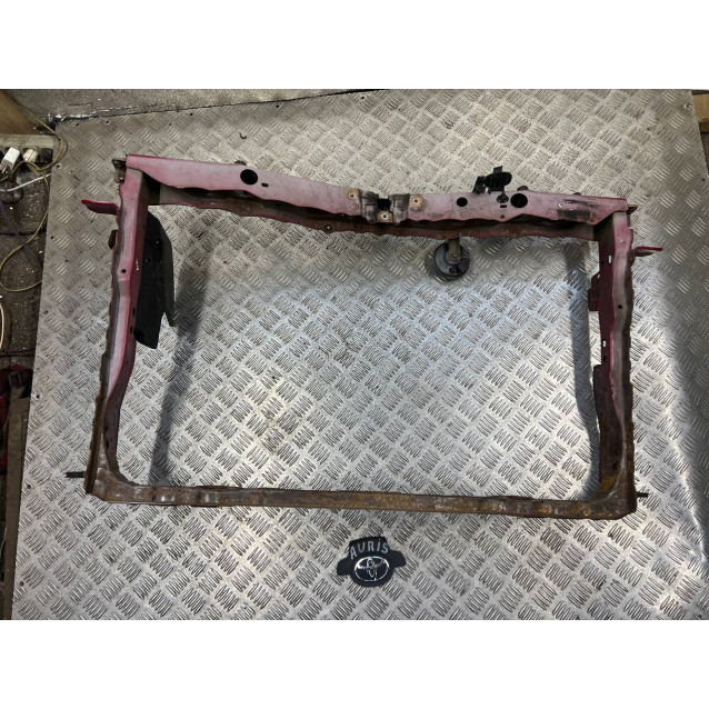 Панель передняя телевизор Toyota Auris (2006-2012) 5320102901 