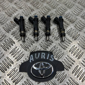 Форсунка топливная Toyota Auris (2006-2012) 1,3 2320949205