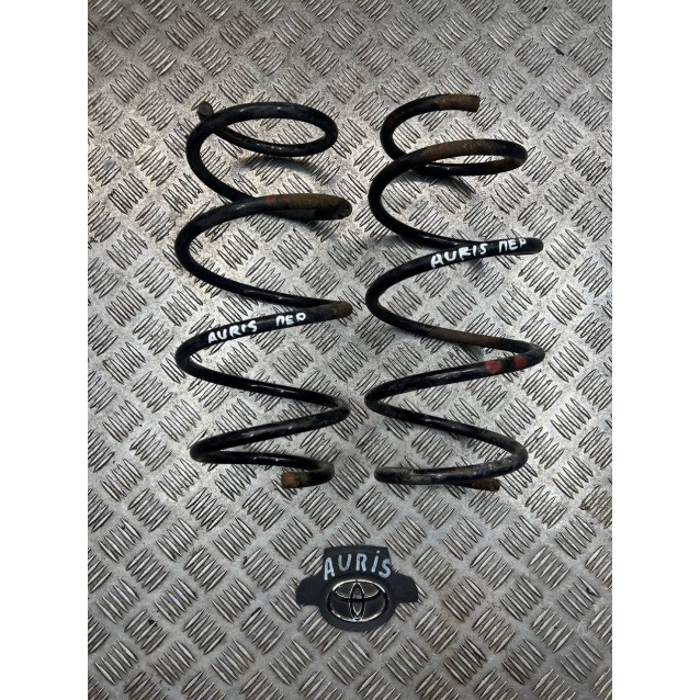 Пружина передняя Toyota Auris 2006-2012 1.3 4813102A90