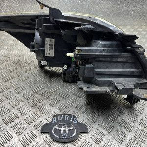 Фара левая Toyota Auris (2006-2012) 8115002470  8117002470