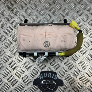 Подушка безпеки кермо Toyota Auris (2006-2012) 7397012110