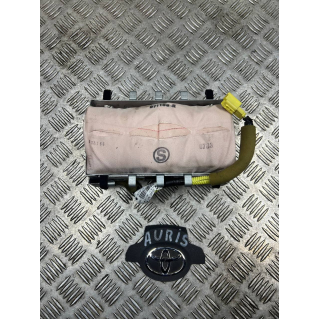 Подушка безпеки кермо Toyota Auris (2006-2012) 7397012110