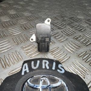 Расходомер датчик потока воздуха Toyota Auris (2006-2012) 1,3 2220437010 2220437020
