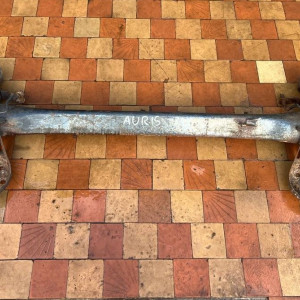 Балка задней подвески Toyota Auris (2006-2012) 4210102260 4210102270