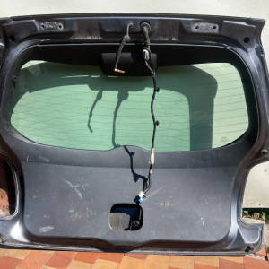 Крышка багажника Крышка багажника Toyota Auris (2006-2012) *со стеклом 6700512A30