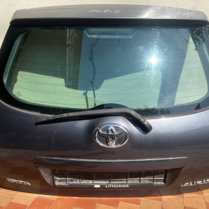 Крышка багажника Крышка багажника Toyota Auris (2006-2012) *со стеклом 6700512A30