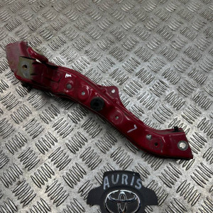 Кронштейн крепление фары окуляр Toyota Auris (2006-2012) 5320302040 *левый