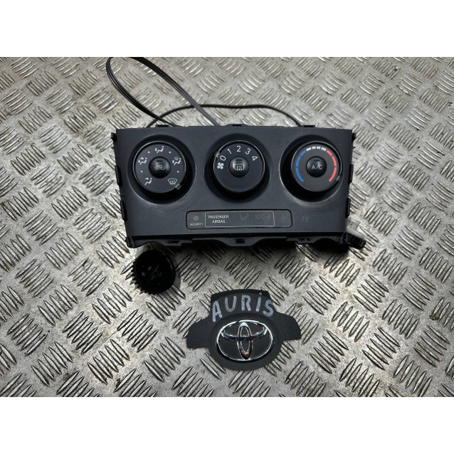 Блок управления регулятор климат печки Toyota Auris (2006-2012) 5590112140 5590212060 5590312020