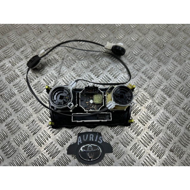Блок управления регулятор климат печки Toyota Auris (2006-2012) 5590112140 5590212060 5590312020
