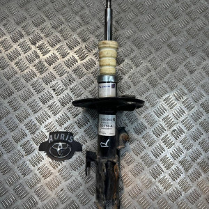 Амортизатор передний правый Toyota Auris (06-12) 4851009R60