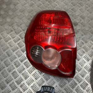 Фонарь правый Toyota Auris (2006-2012) MR990990