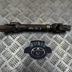 Карданчик рулевой рейки Toyota Auris (2006-2012) 4526002080